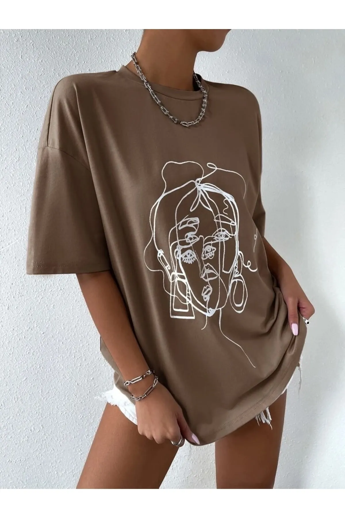 MOONBULL  Übergroßes T-Shirt mit braunem Gesichtsaufdruck