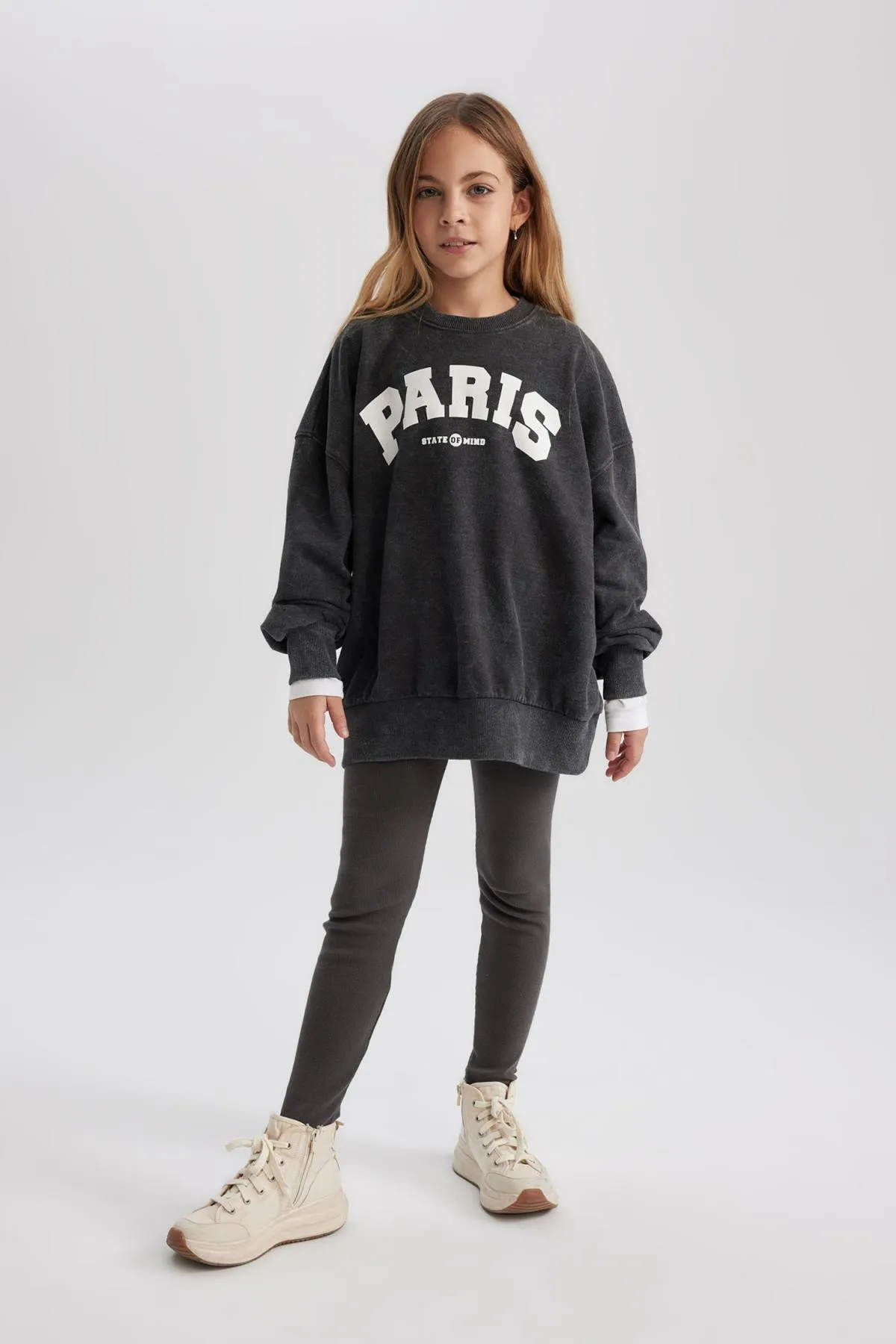 DeFacto  Bedrucktes, dickes Mädchen-Sweatshirt mit Rundhalsausschnitt und weicher flauschiger Innenseite in Oversize-Passform