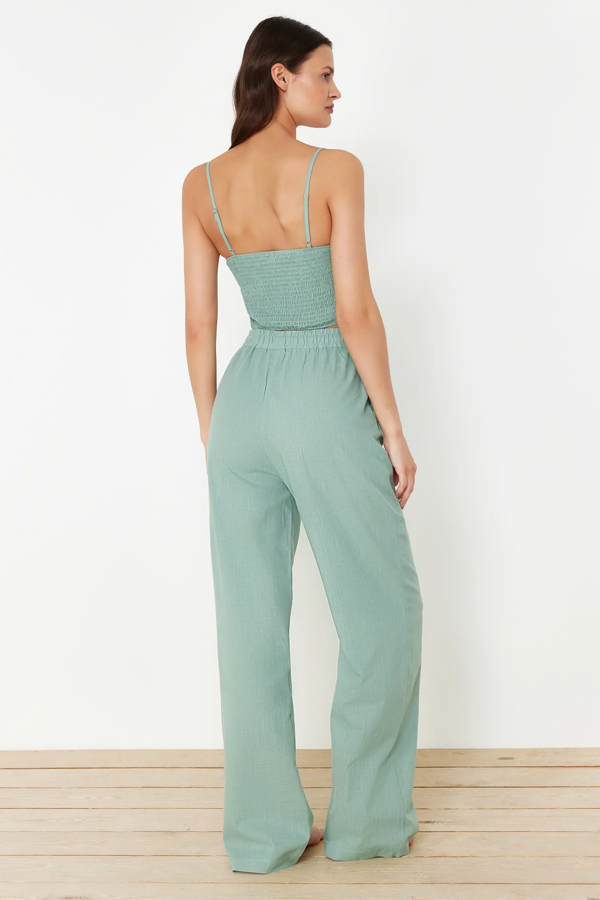Trendyol Collection  Mintgrünes gewebtes Blusen-Hosen-Set TBESS24AU00076