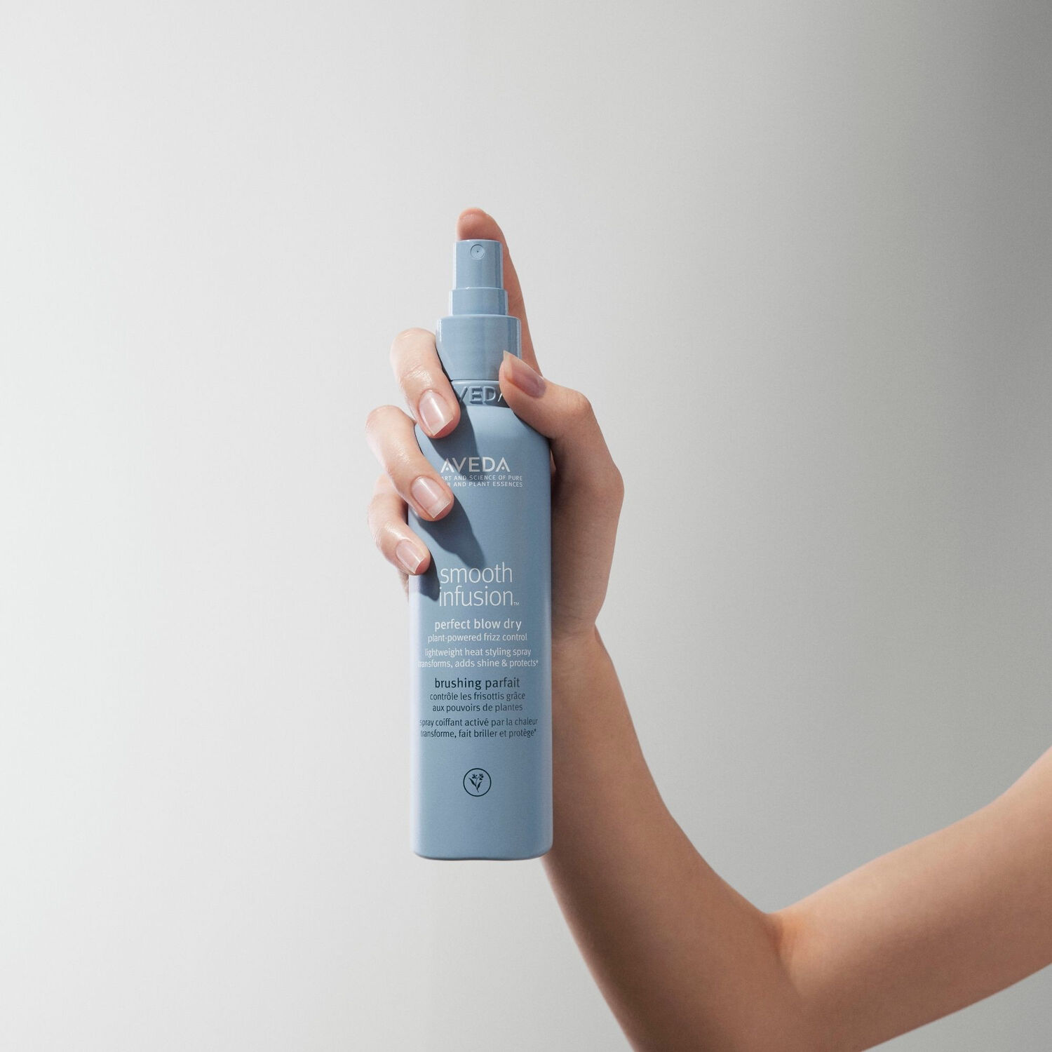 Aveda Smooth Infusion™ Spray Coiffant Lissant