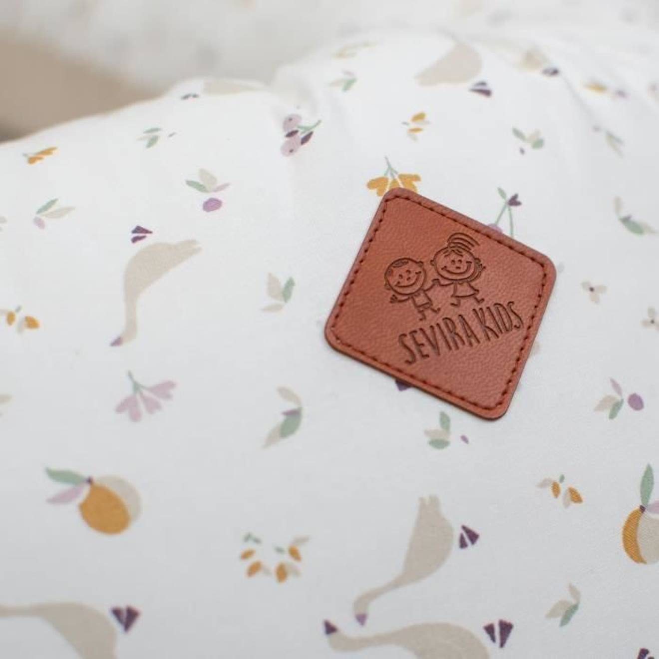 Petit coussin d'allaitement ergonomique + housse