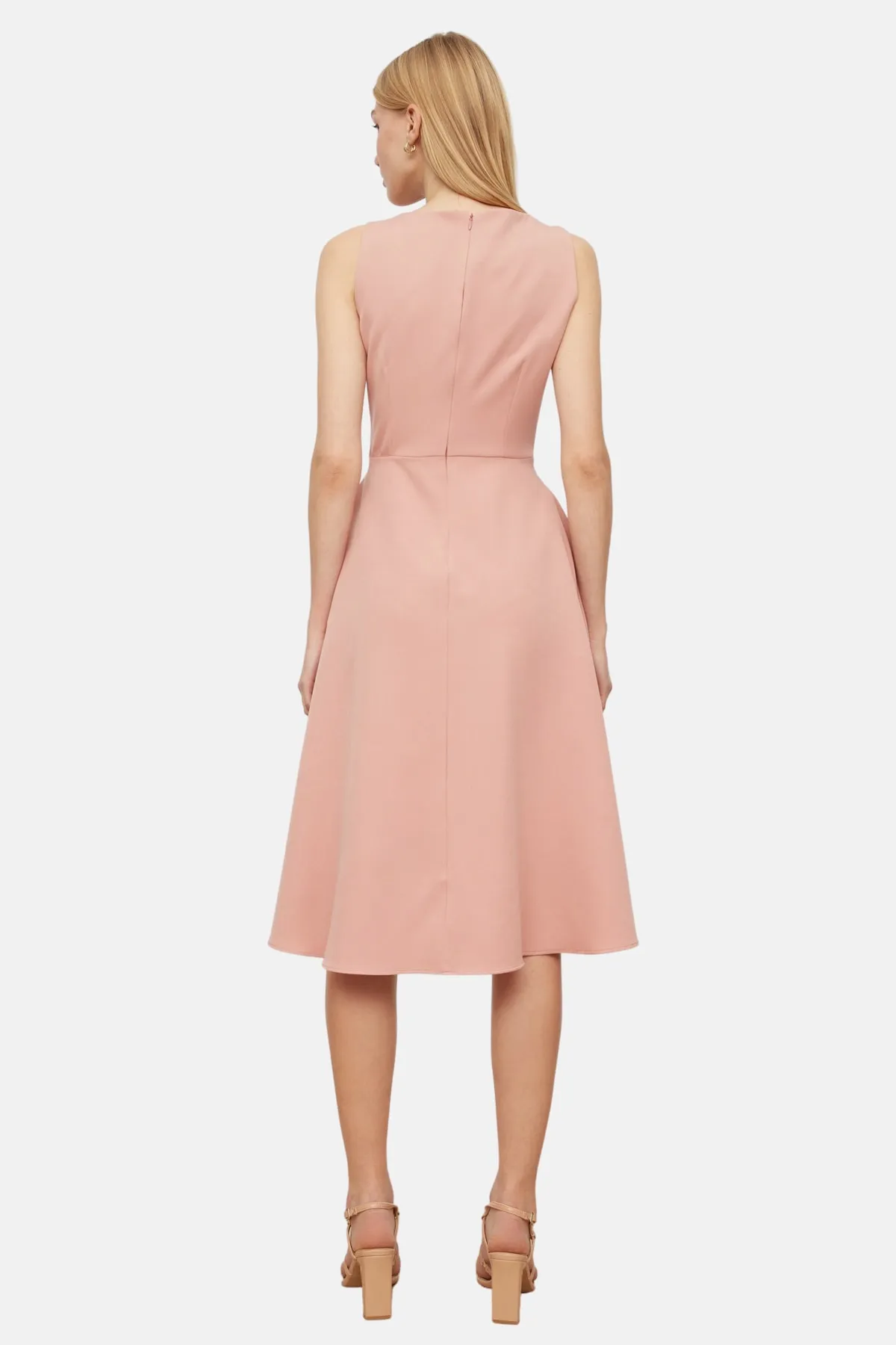 Trendyol Collection  Lachsfarbenes, plissiertes, gewebtes Midi-Taillenkleid TWOSS20EL0980
