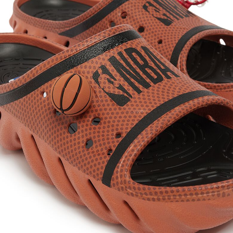 Crocs NBA Echo Slide sienna