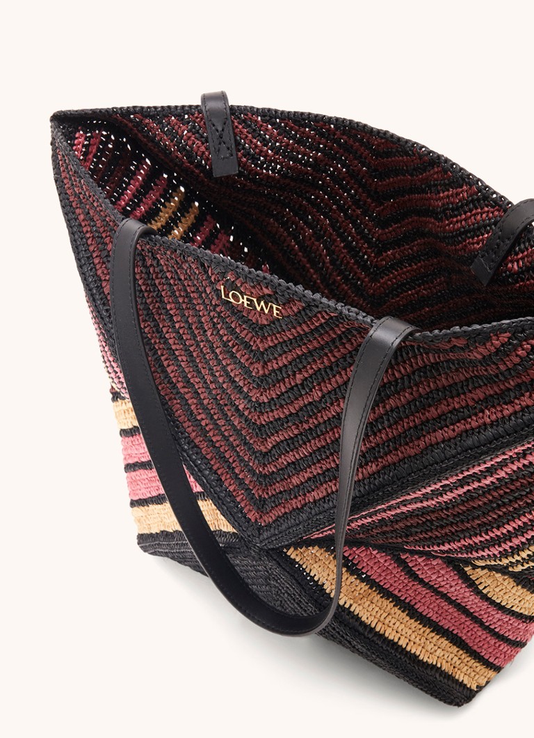 LOEWE Puzzle Fold -keskikokoinen olkalaukku vasikannahkaisilla yksityiskohdilla