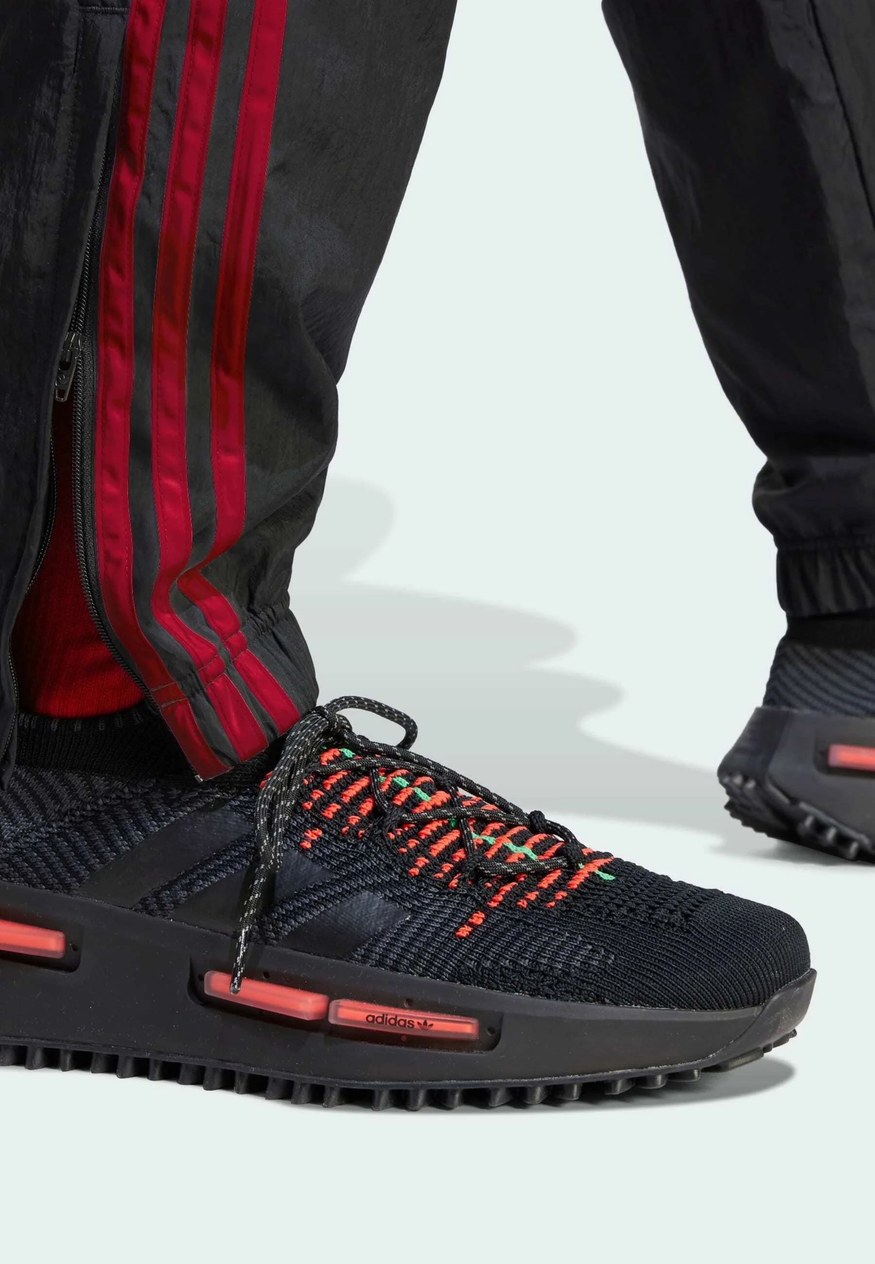 Pantalones deportivos adidas Originals