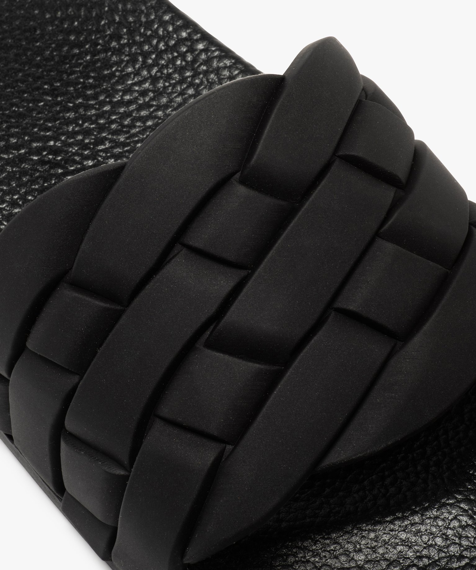 Mules de piscine femme unies à bandeau tressé noir | GEMO