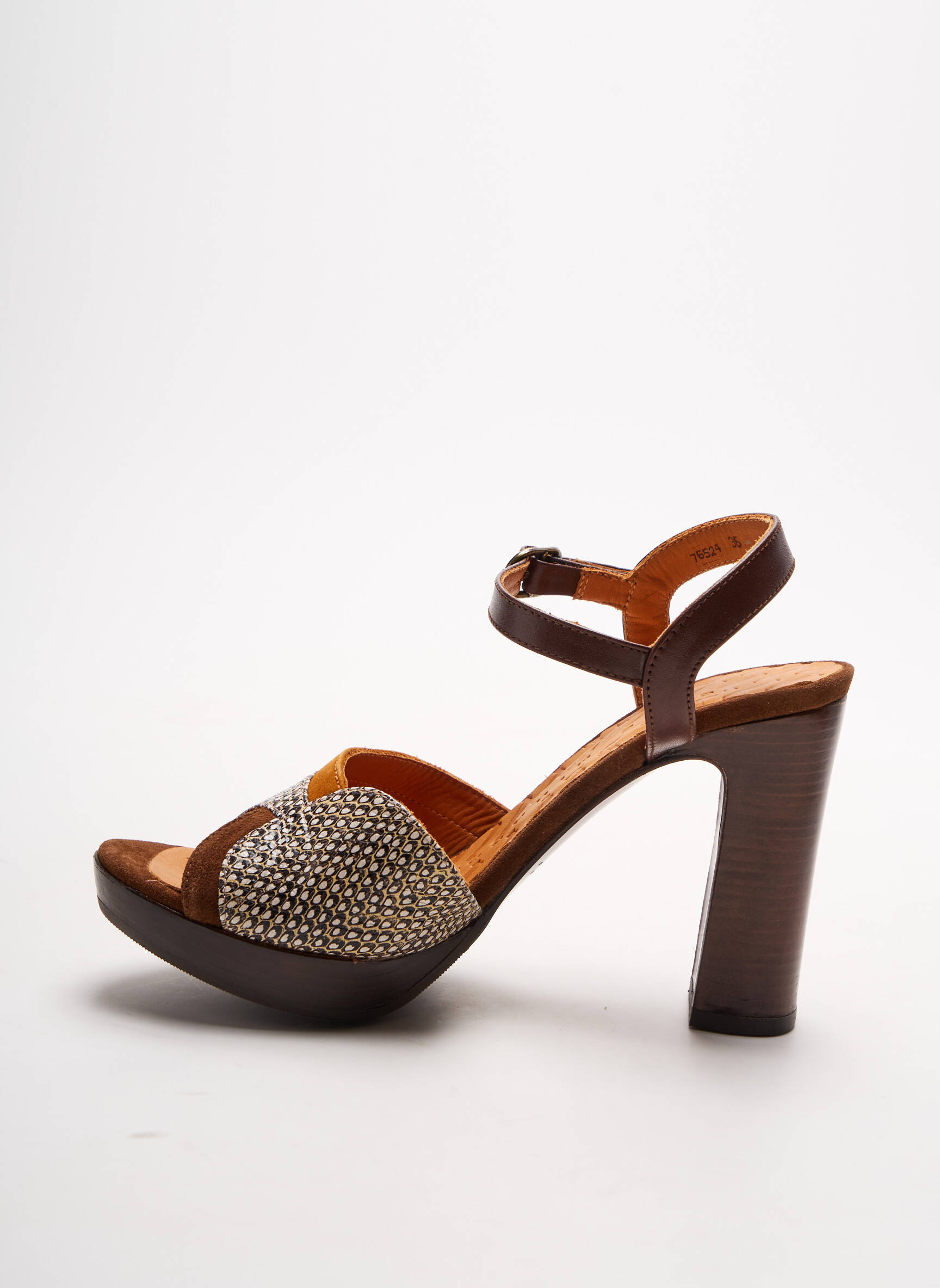 Chie Mihara Sandales Nu Pieds Femme couleur marron