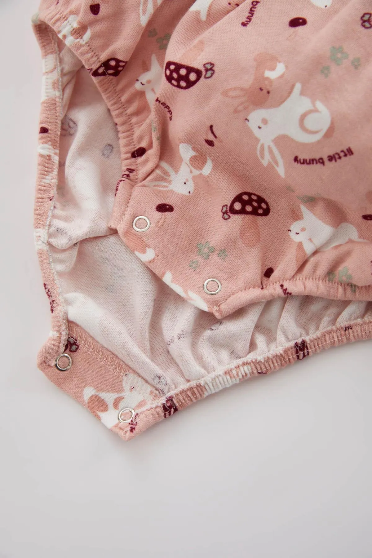 DeFacto  3-teiliges Set mit gemusterten Langarm-Körperwesten und Strumpfhosen mit Druckknopfverschluss für Babys