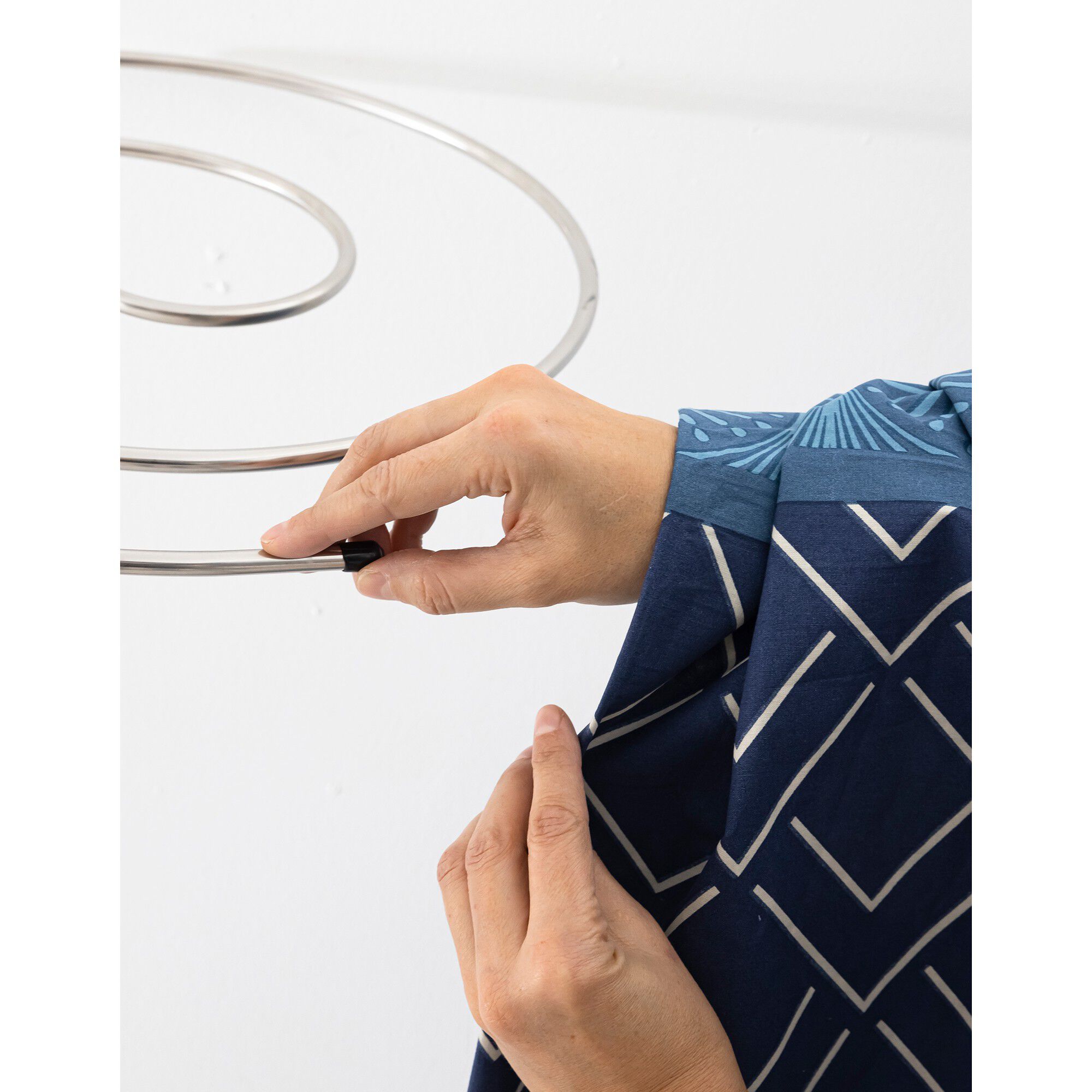 Cintre spirale sèche-drap