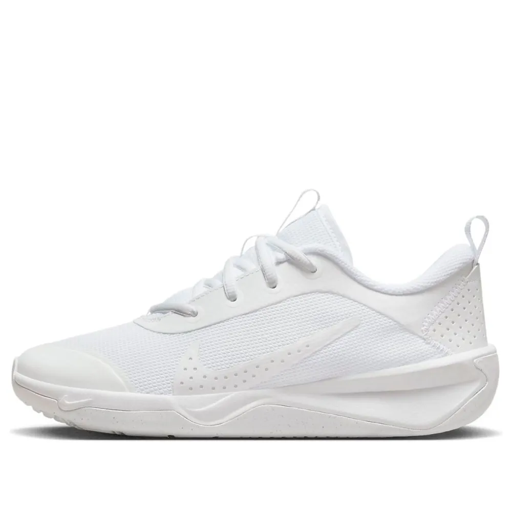 Nike Omni Multi Court GS DM9027-100 / weiss