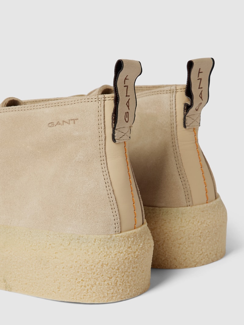 Boots mit Label-Details in beige
