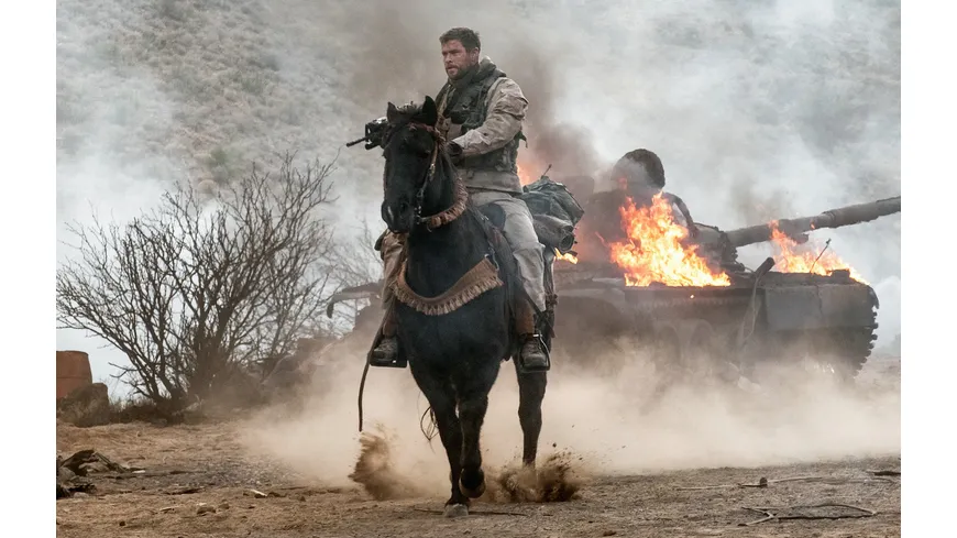12 STRONG – Die wahre Geschichte der US-Horse Soldiers - 2-Disc Mediabook Cover A (4K UHD + Blu-ray) Limited Edition – Uncut