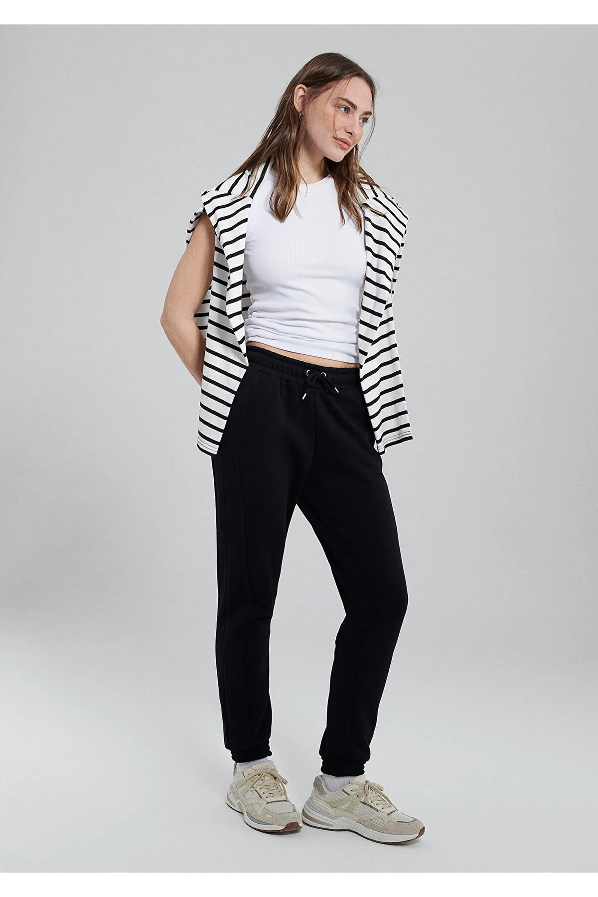 Mavi  Schwarze Jogginghose 1600430-900