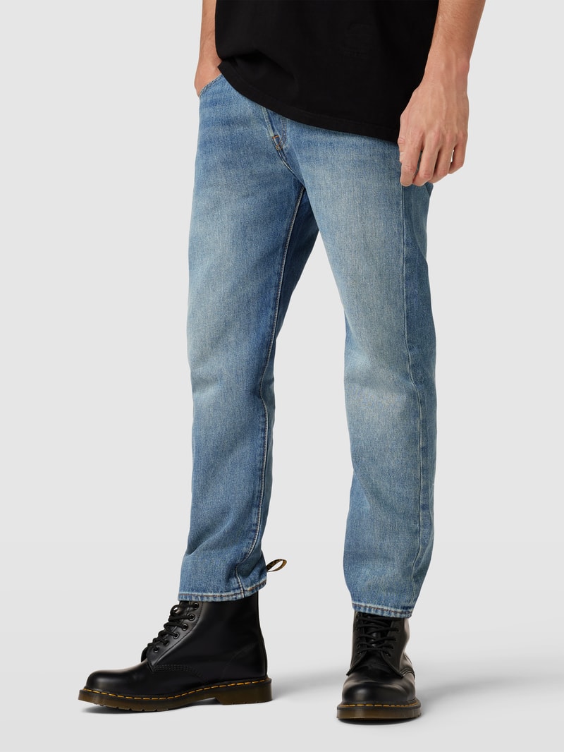 Jeans mit Label-Patch in jeans