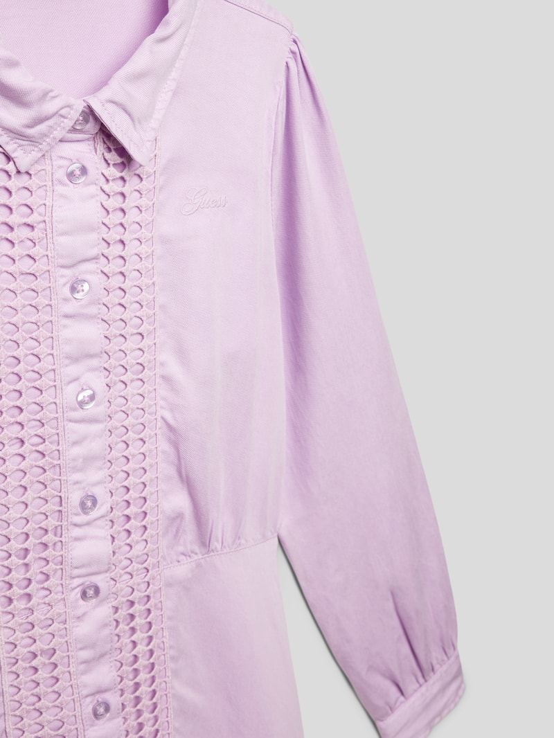 Kleid mit Zierbesatz in flieder