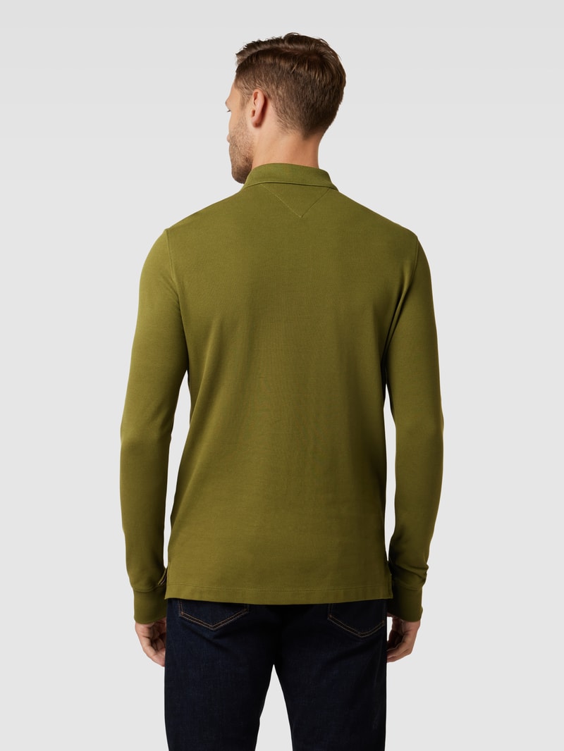Slim Fit Poloshirt mit Label-Details in olivgrün