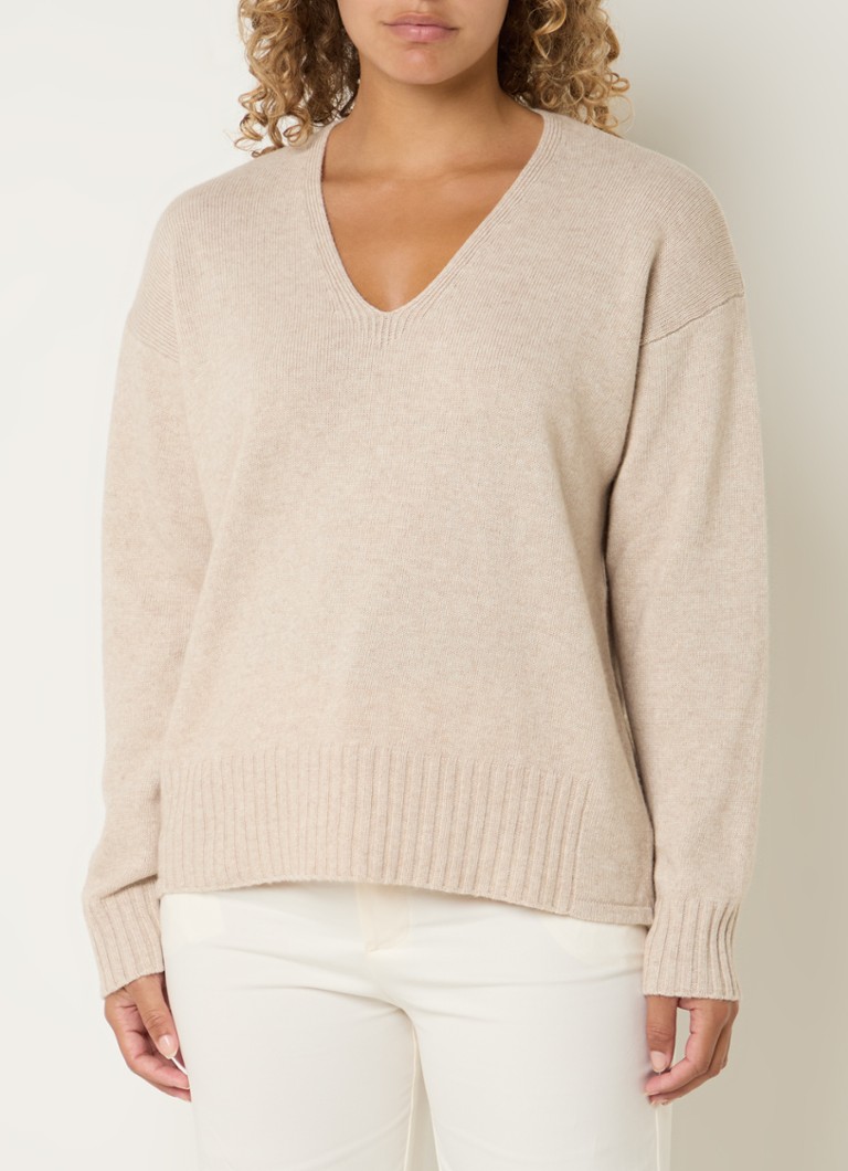Benetton Fine-knit wool blend pullover with V-neck