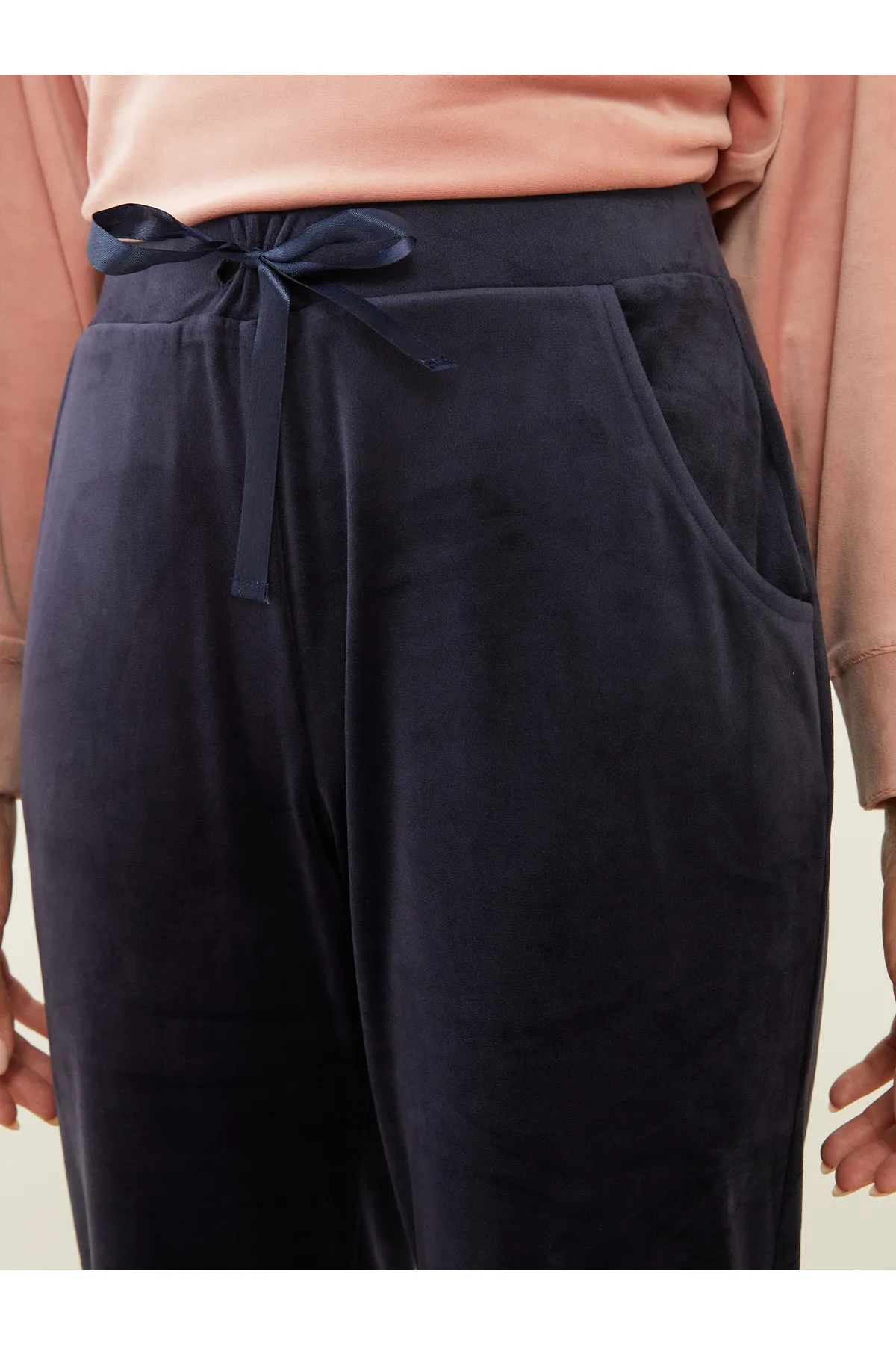 LC Waikiki  Einfarbige Pyjamahose für Damen mit elastischem Bund