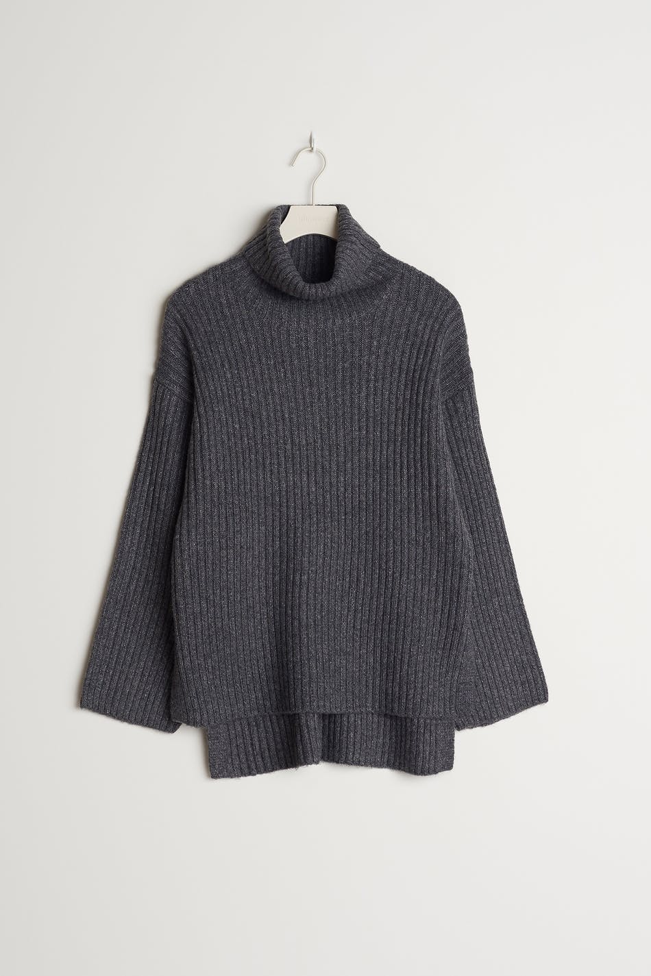 Tessa knitted sweater