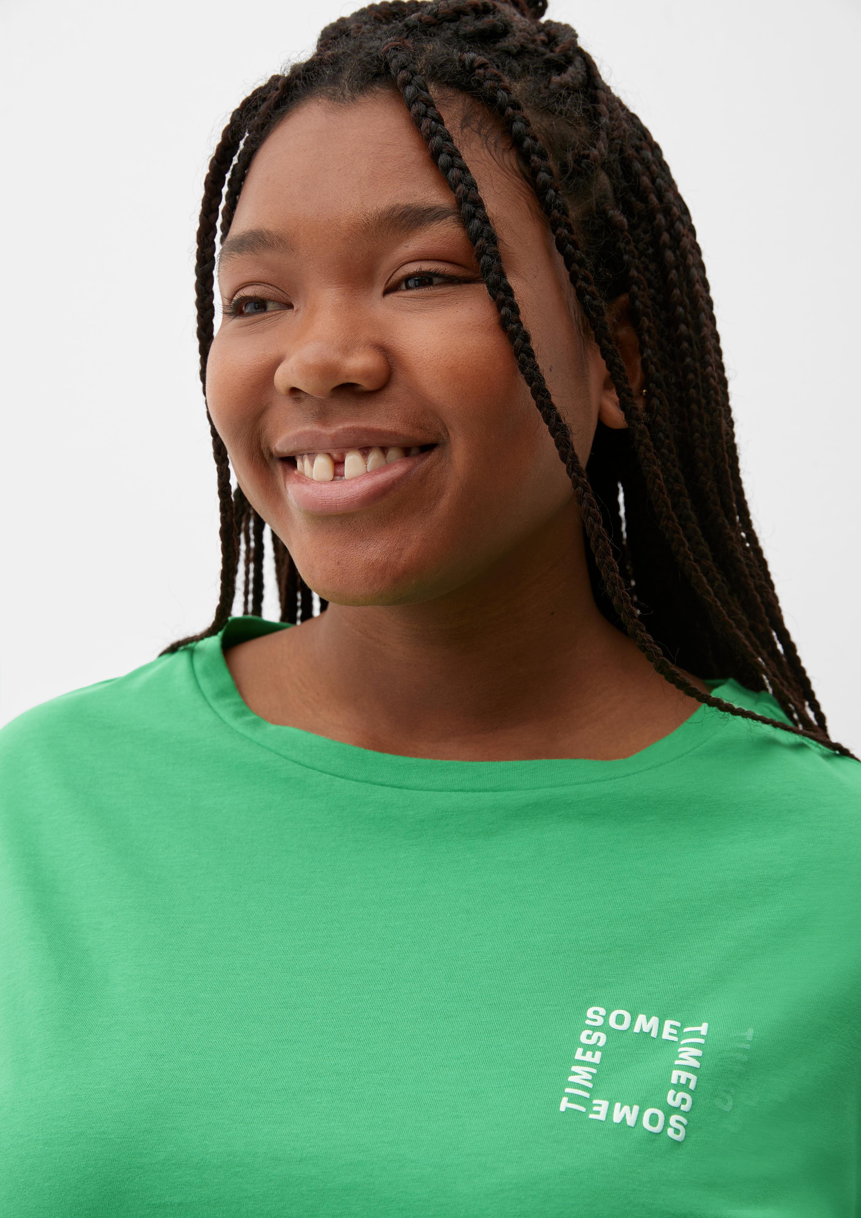 T-Shirt mit gummiertem Print  2129816-75D5