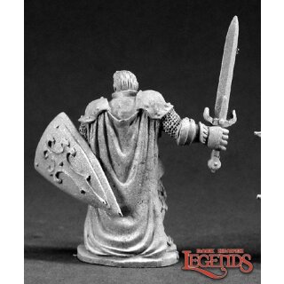Stern Kestrelmann, Paladin Hero