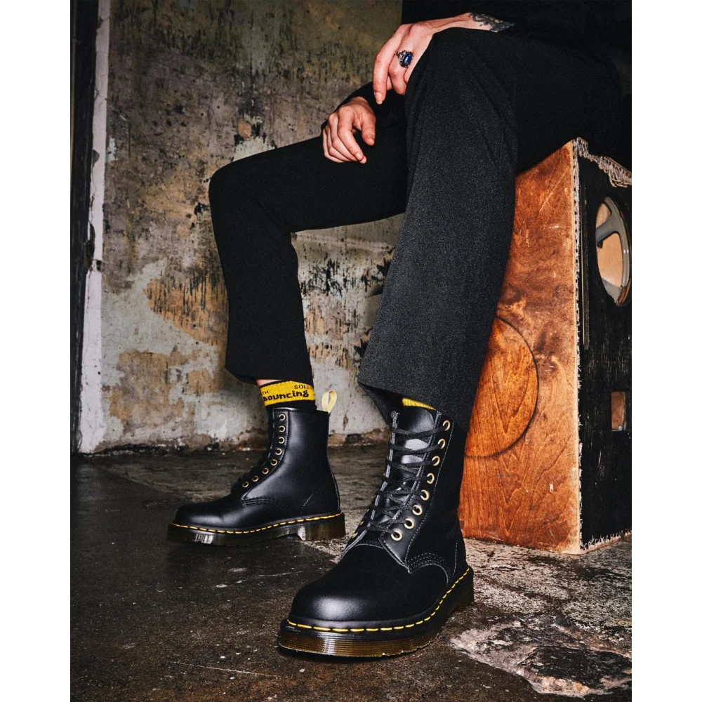Dr. Martens Vegan 1460 14045001 / schwarz