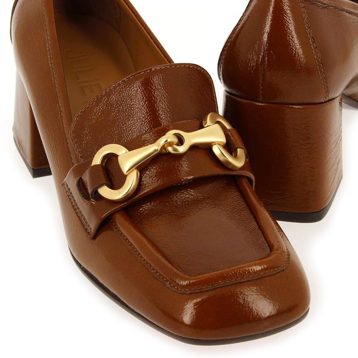 Julie Dee  GD 070 - cognac