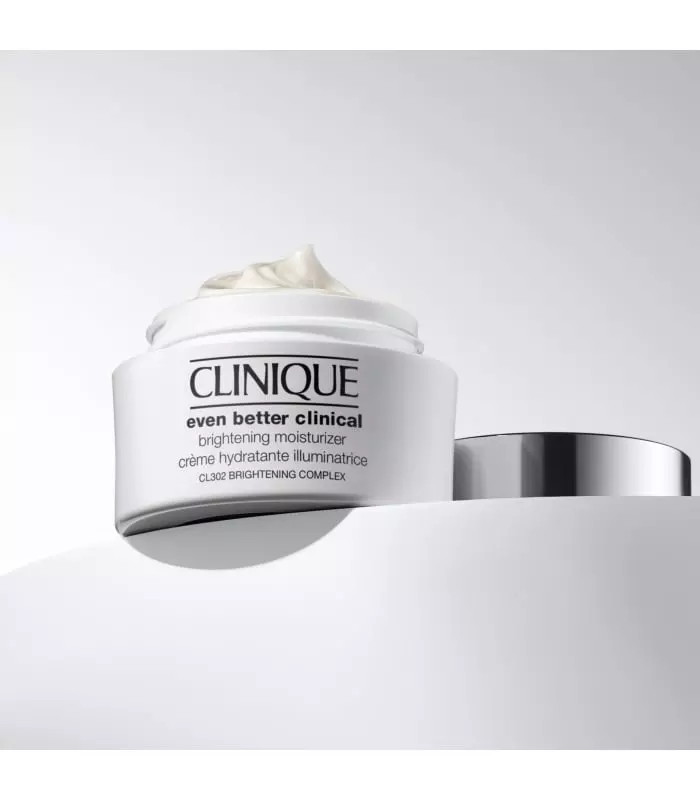 EVEN BETTER CLINICAL™ Crème Hydratante Illuminatrice