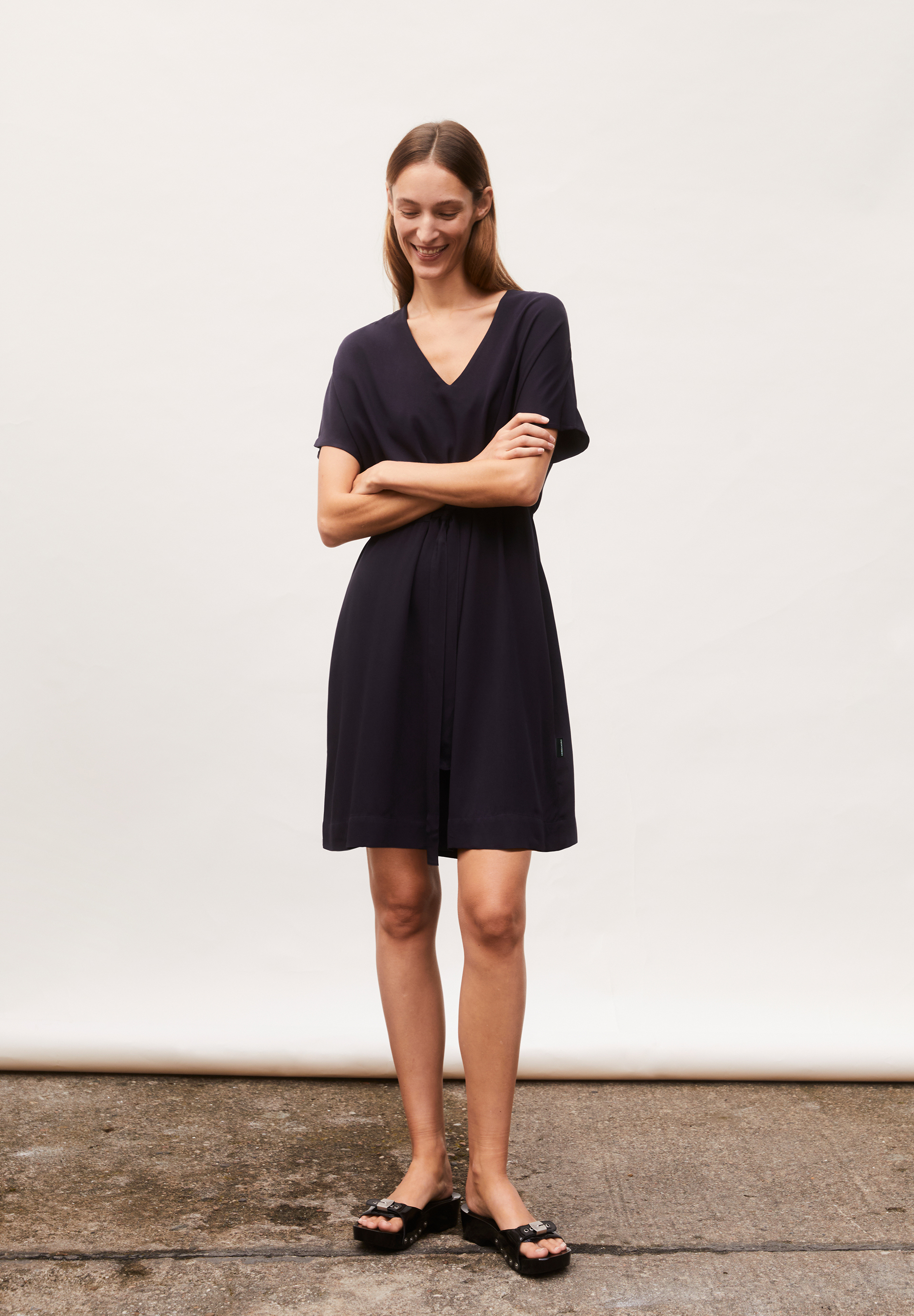 Webkleid Relaxed Fit aus LENZING™ ECOVERO™ Viskose