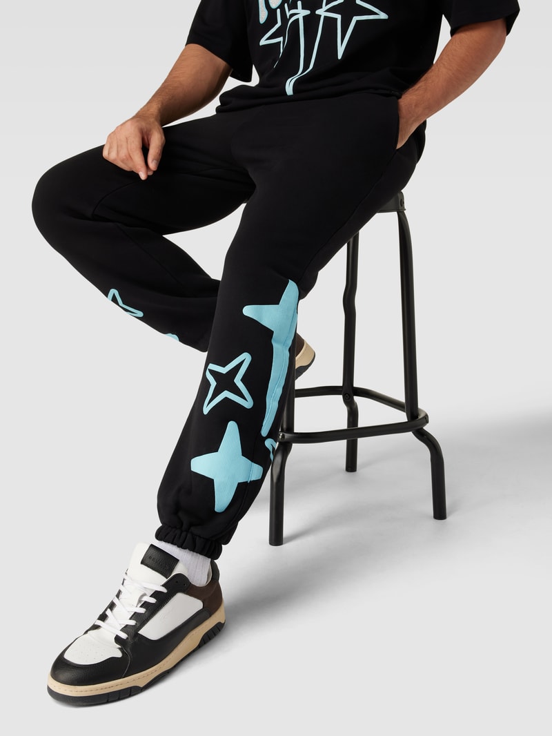 Sweatpants mit Motiv-Print - MATW X REVIEW in schwarz