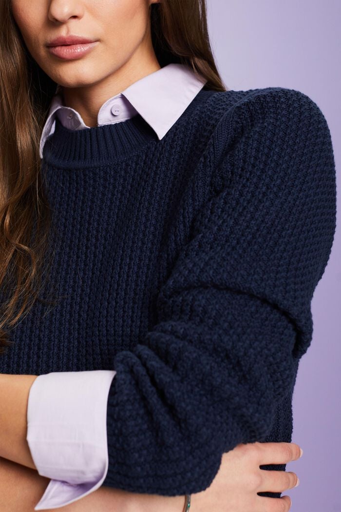 Strukturierter Strickpullover mit Rundhalsausschnitt