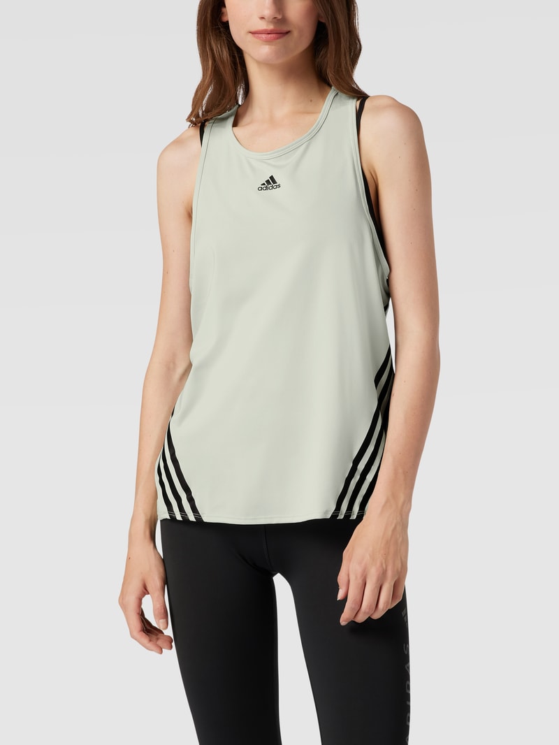 Top mit Label-Details in mint