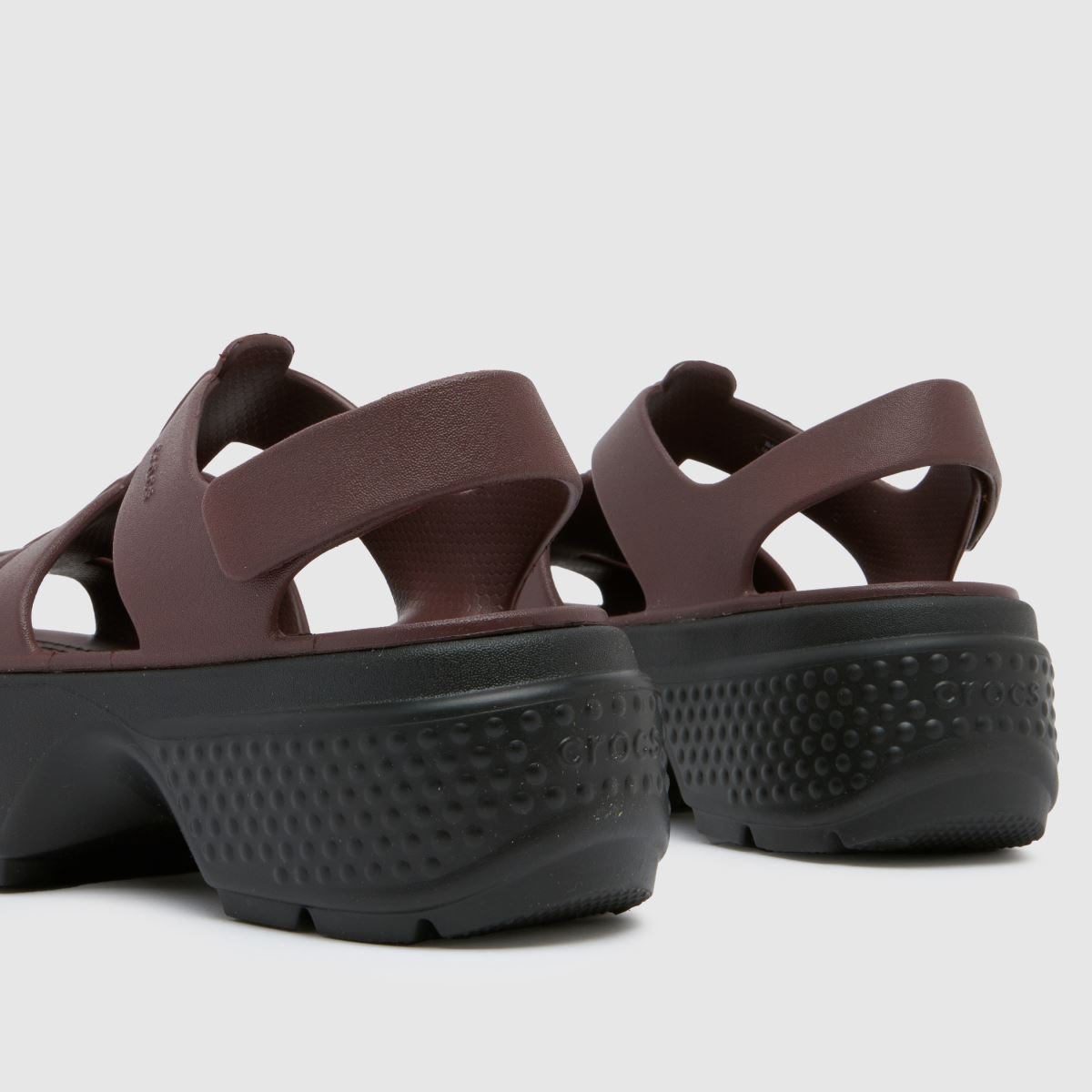 Crocs – Stomp Fisherman – Bruna sandaler