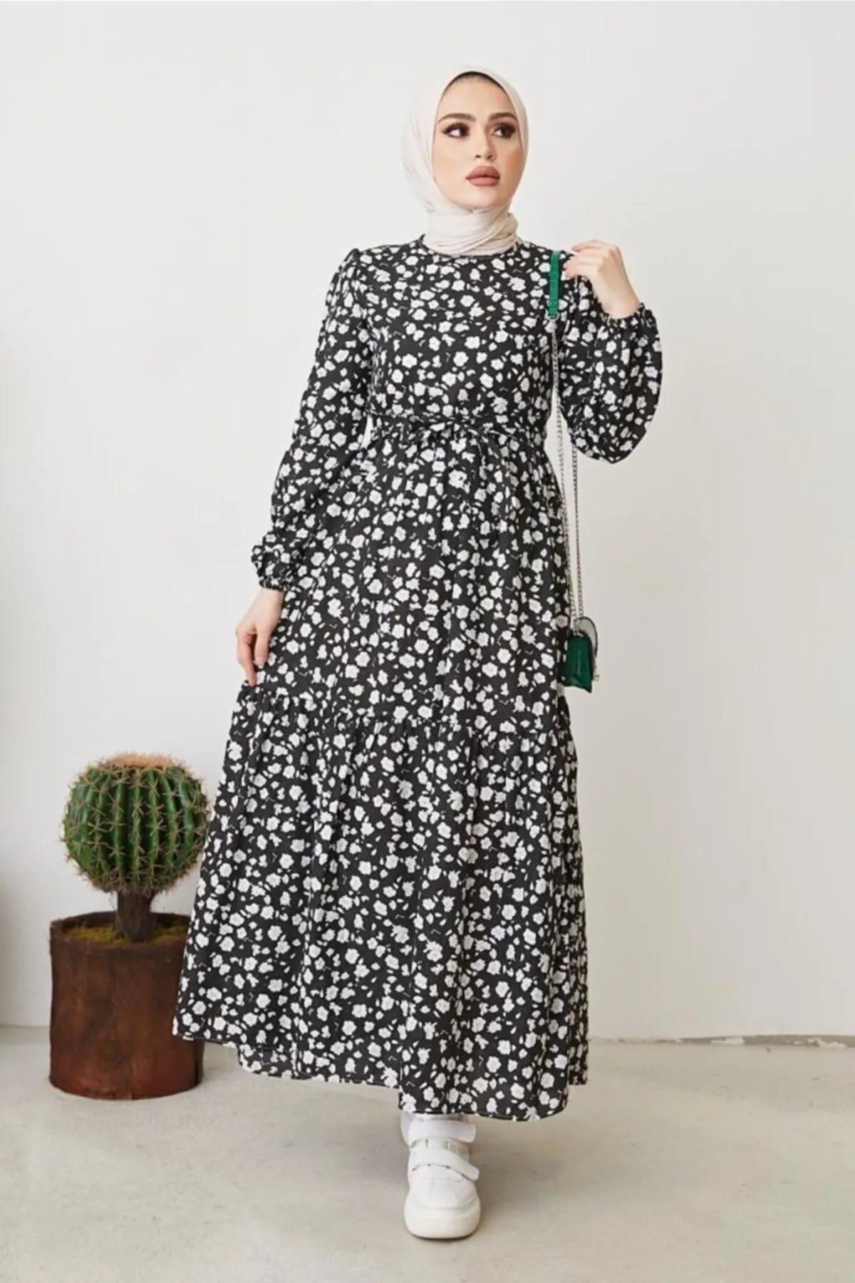 benguen  400 Kleid mit Gänseblümchenmuster