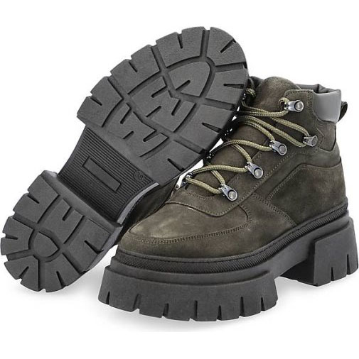 Another A Winterboot