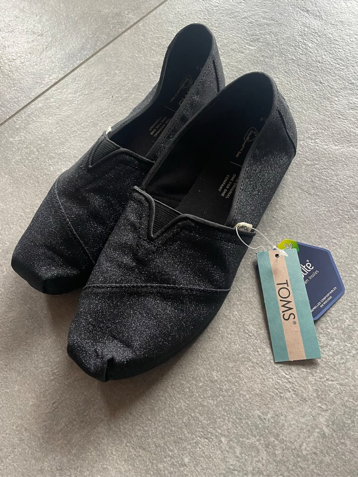 TOMS Slipper 