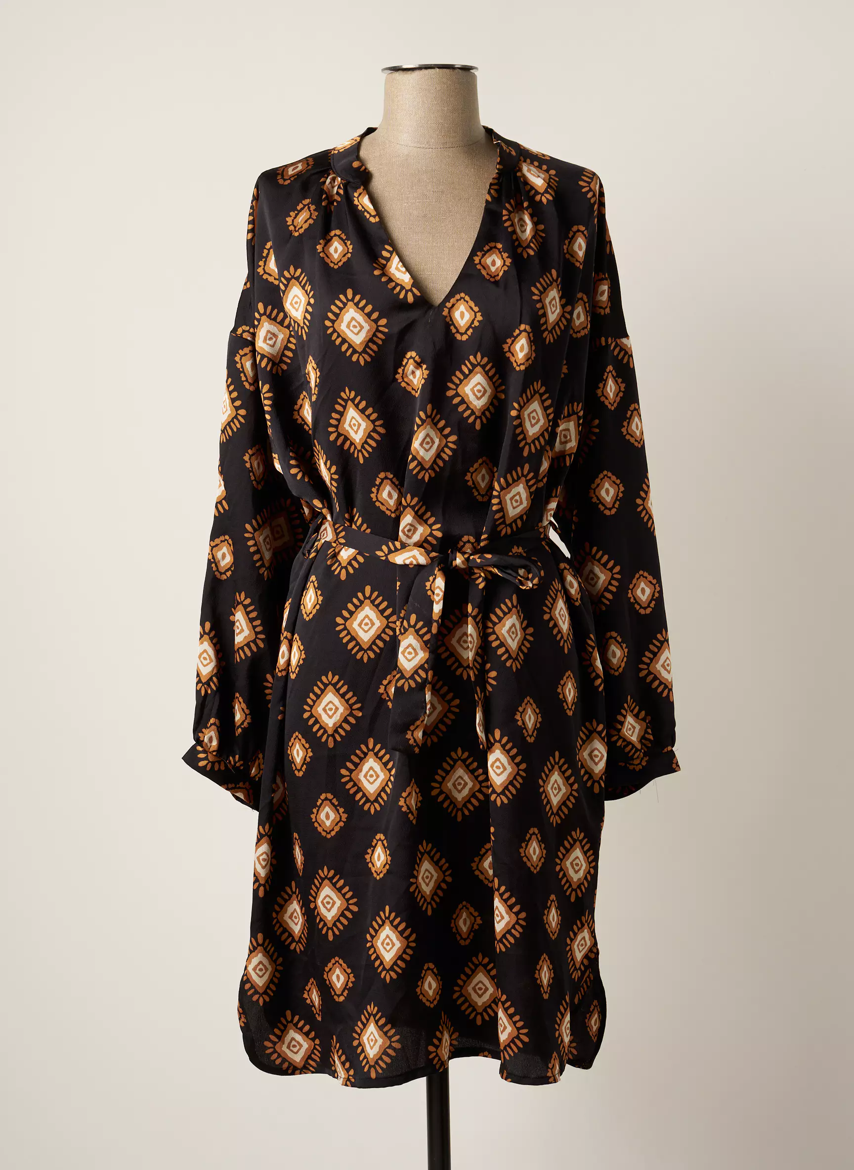 Vintage Love Robes Mi Longues Femme couleur noir