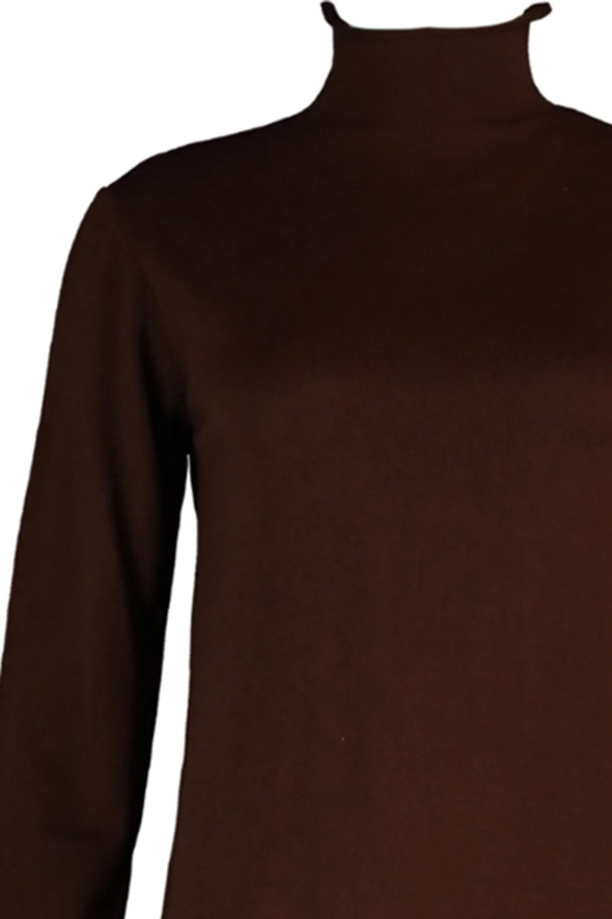 Trendyol Modest  Braunes Rollkragen-Strickkleid TCTAW23EB00001