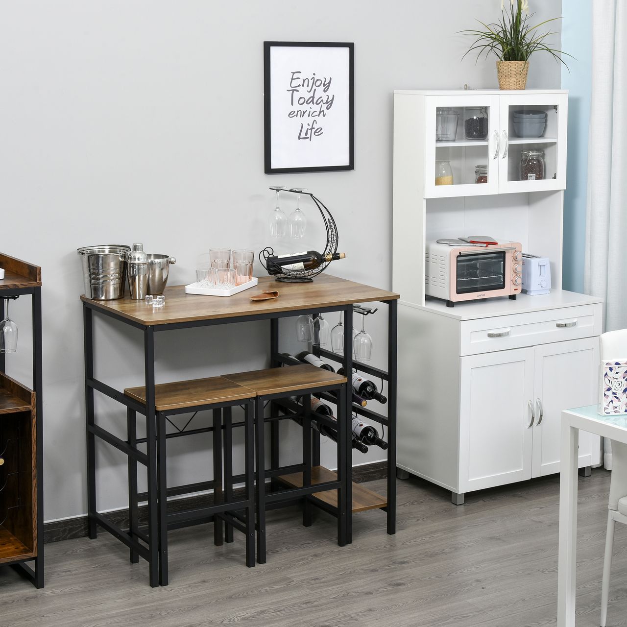 HOMCOM Bartisch-Set, Stehtisch mit 2 Barhockern, 3-teiliges Tischset Küchentresen mit Flaschenhalterung Spanplatte, Stahl, Natur Schwarz, 108 x 60x 95H cm