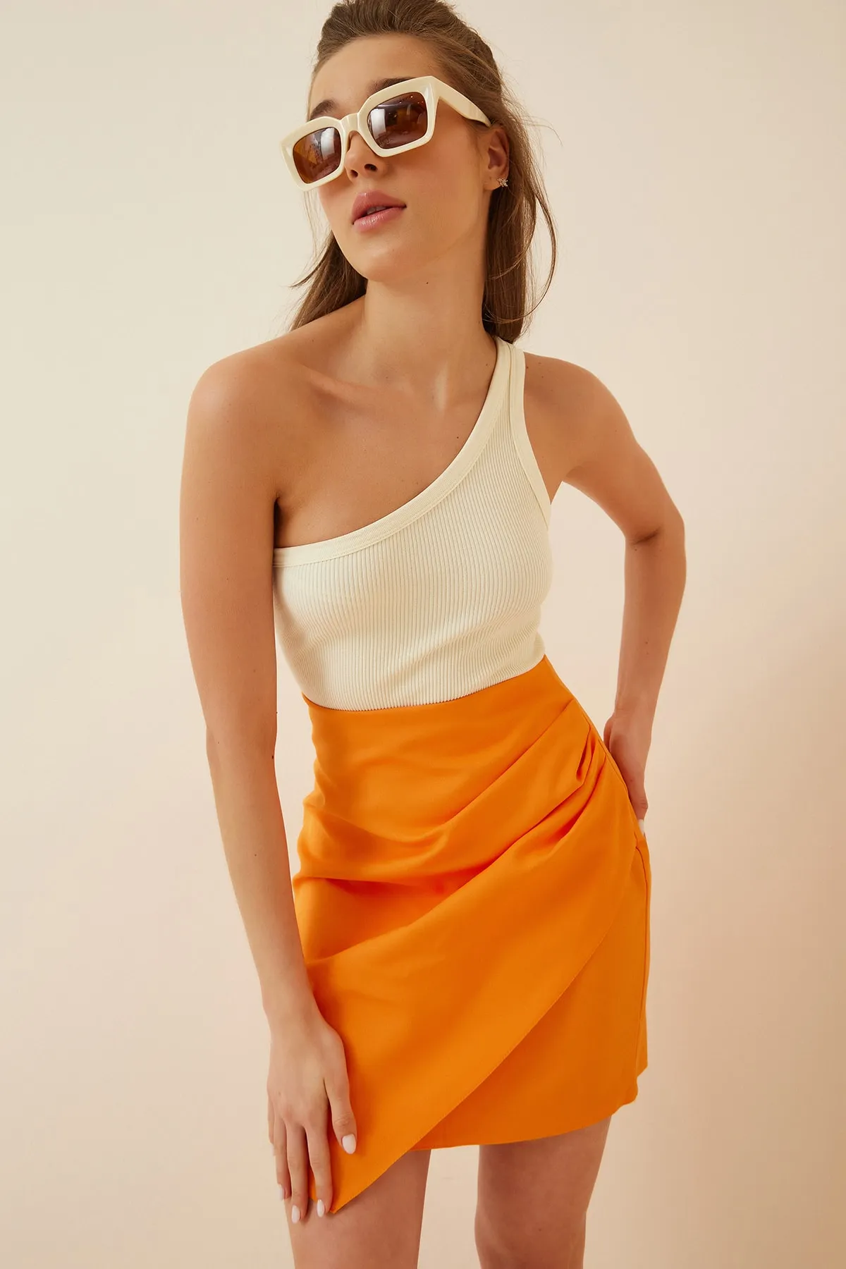 Happiness İstanbul  Orangefarbener drapierter gewebter Minirock für Damen JH00043