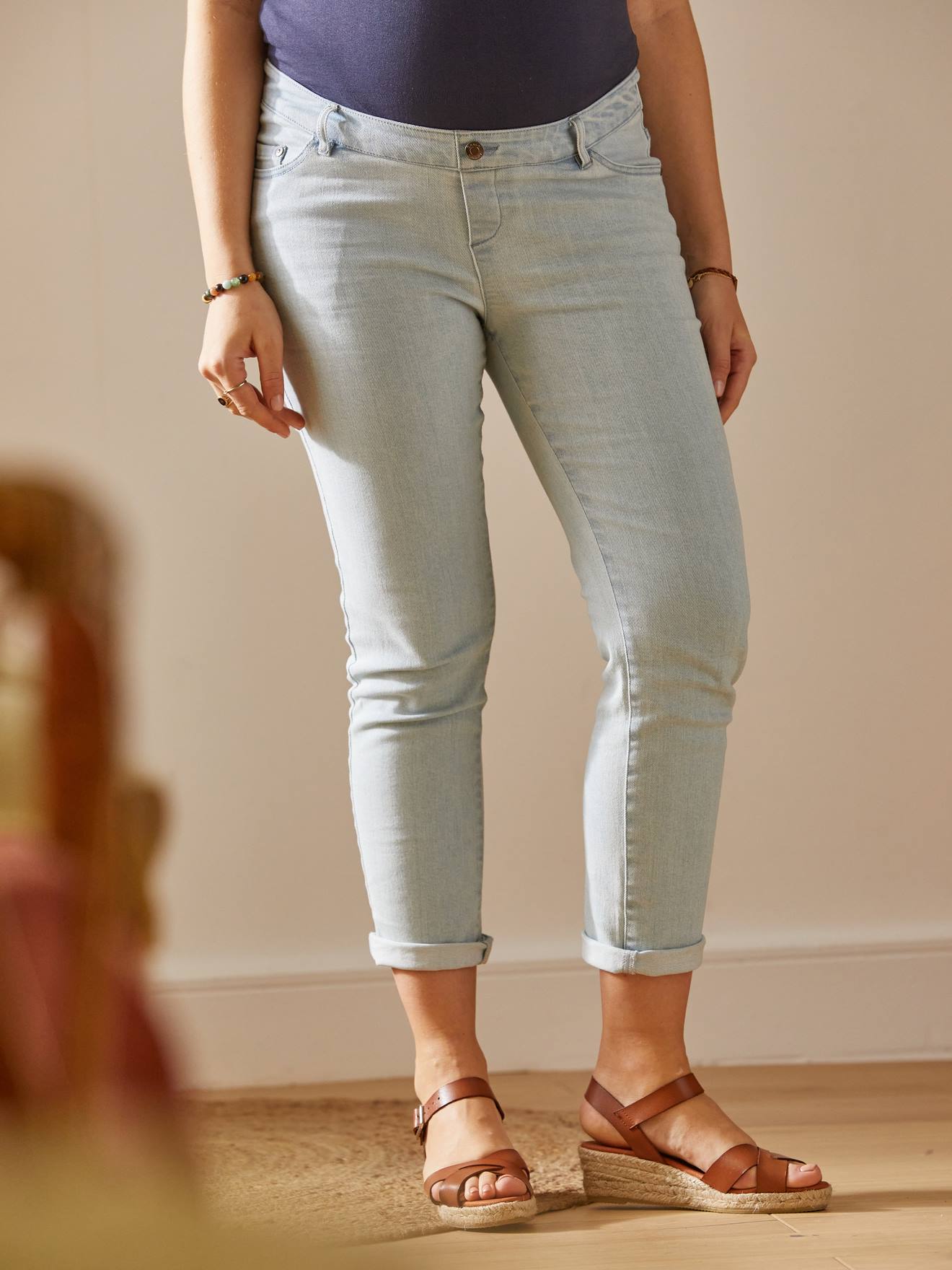 Jean droit 7/8ème de grossesse bandeau sans couture bleach