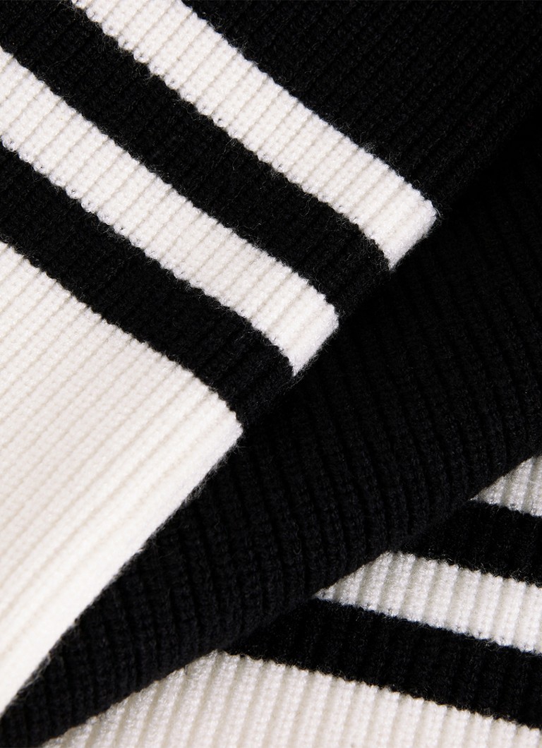 Pulover Kayleigh din tricot fin cu mâneci evazate de la Phase Eight