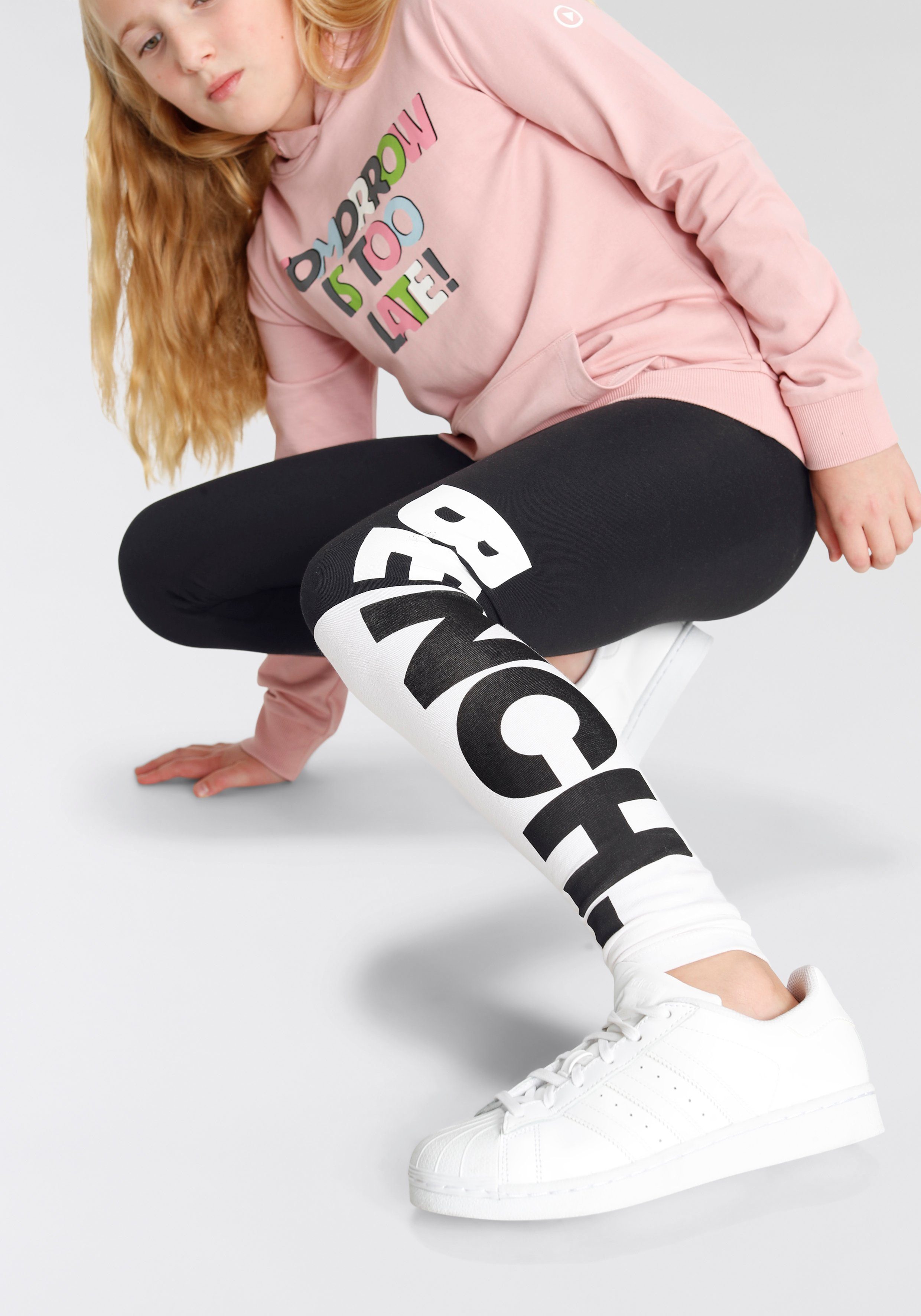 Bench. Leggings mit großem BENCH Druck