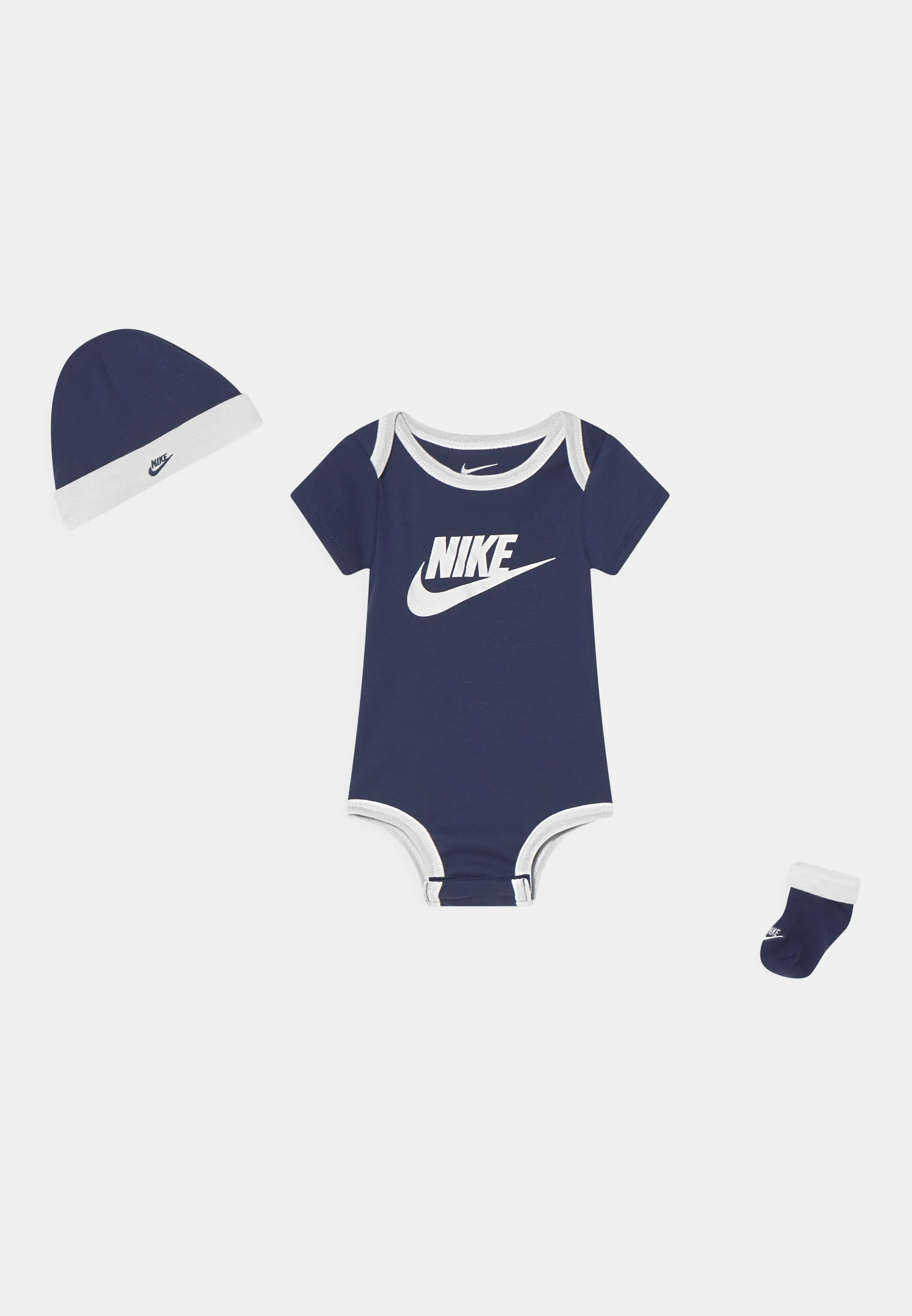 Nike Sportswear NIKE BABY SET DE REGALO DE 3 PIEZAS BODY BOOTIES & BEANIE UNISEX - Gorra
