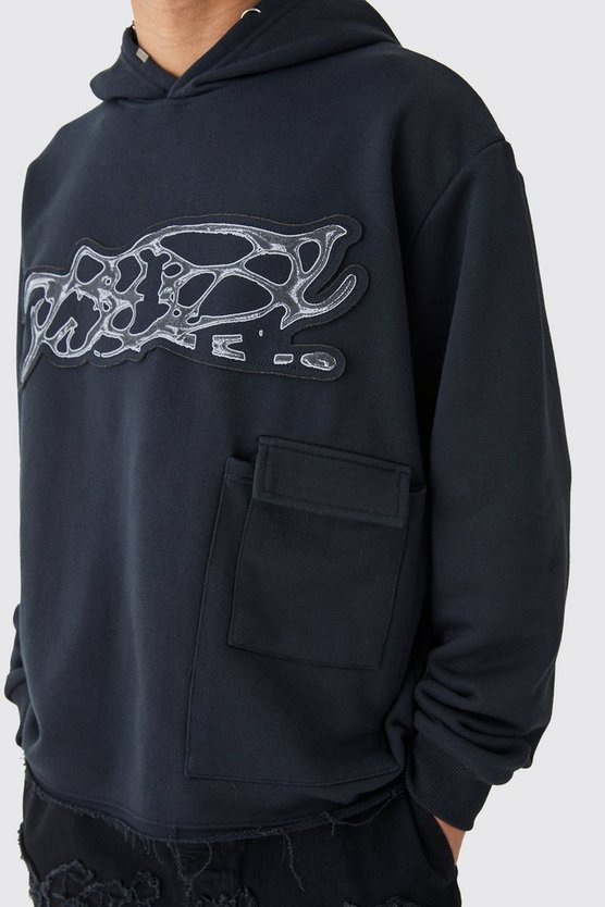 Kastiger Oversize Hoodie mit zerrissener Applikation