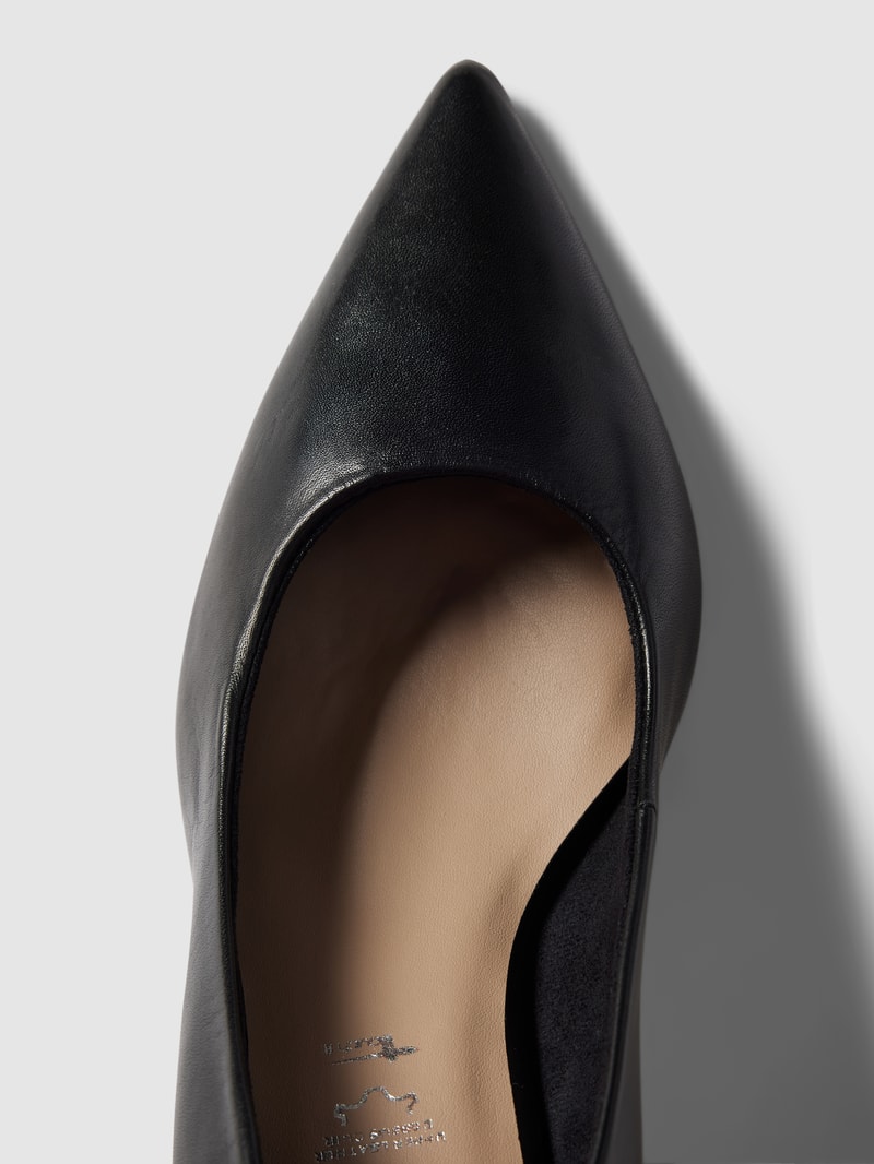 Pumps mit hohem Absatz in schwarz