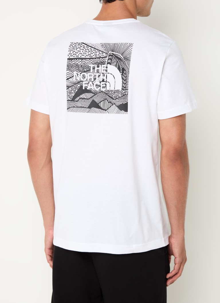 Tricou The North Face cu logo și imprimeu pe spate.