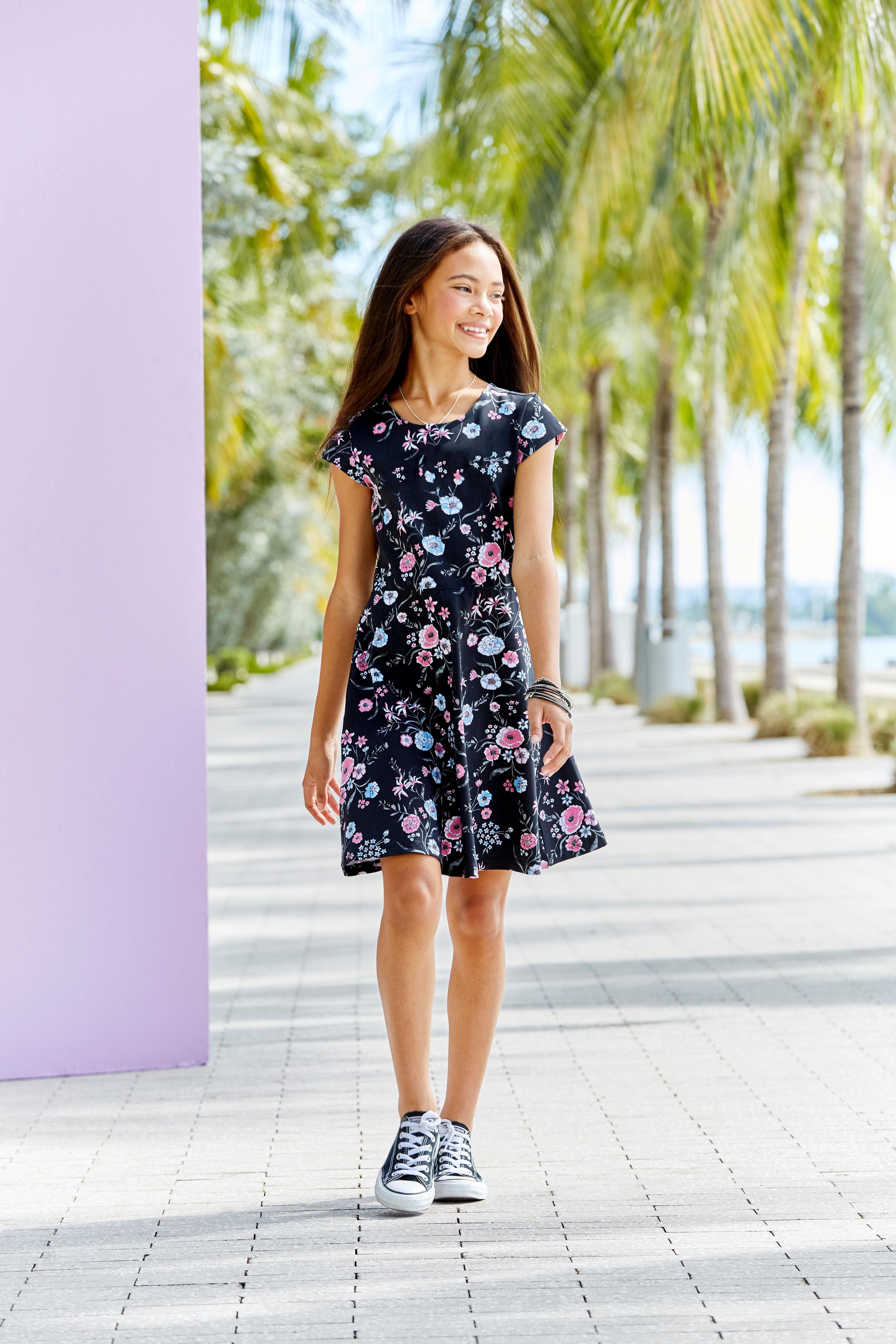 KIDSWORLD Jerseykleid geblümt, Skaterform