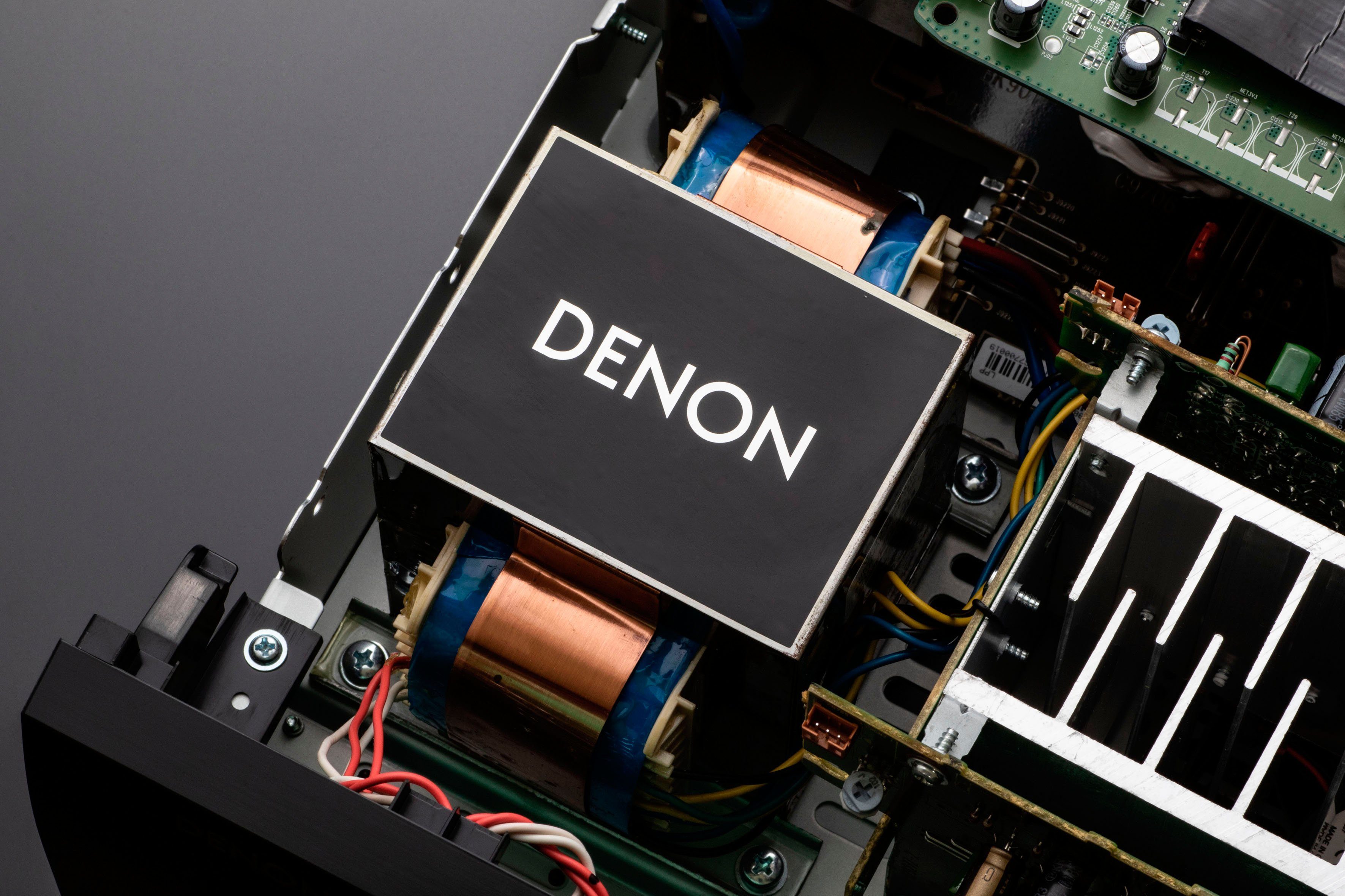 Denon AVC-X3800H Audioverstärker