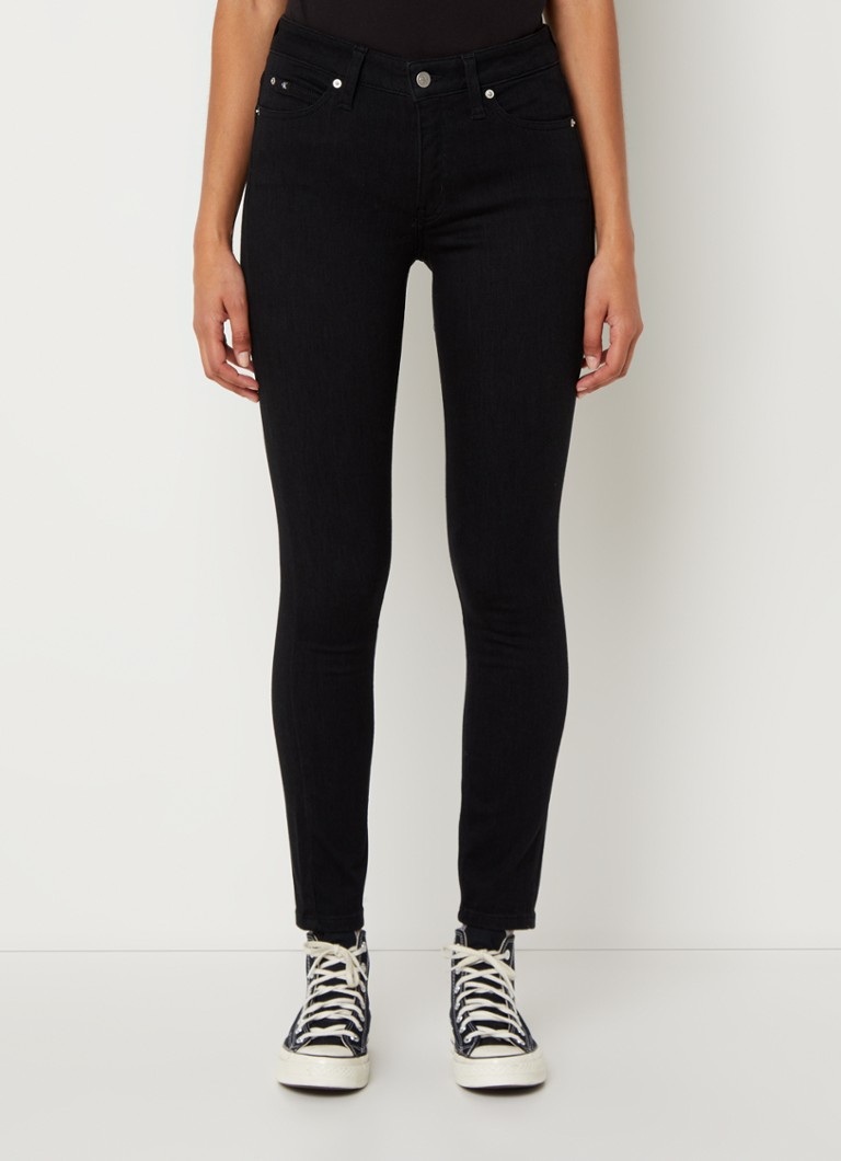 Jeans skinny a vita media Calvin Klein in lavaggio colorato